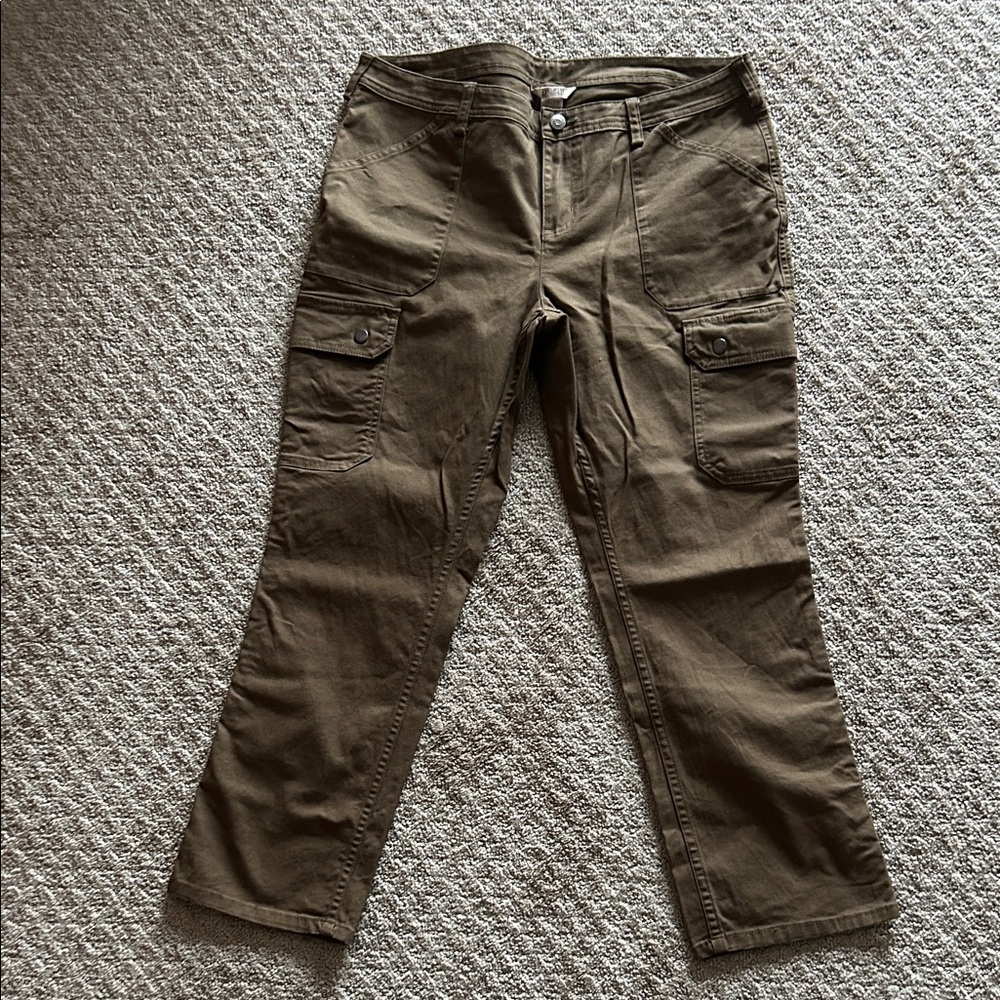Duluth Trading Co Women's Brown Cargo Pants